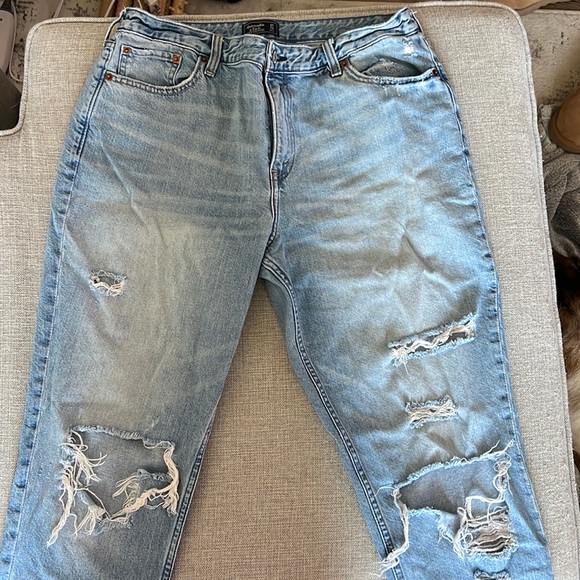 Abercrombie & Fitch Jeans Abercrombie Girlfriend Jeans Poshmark